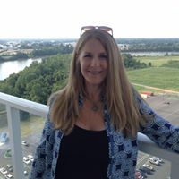 Deborah Cade Photo 18