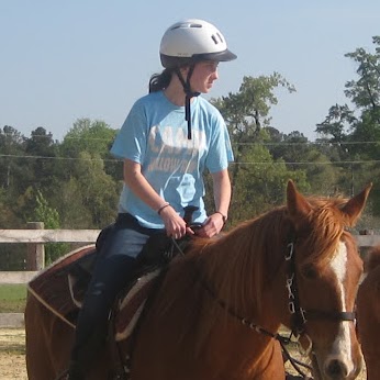 Nicole Powell Photo 9