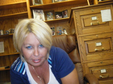 Karla Adams Photo 6