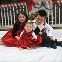 Theresa Saavedra Photo 15