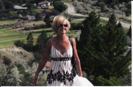 Sharon Simpson Photo 37