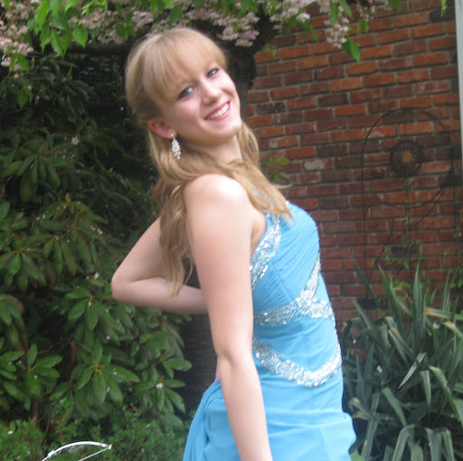 Amy Bradford Photo 31