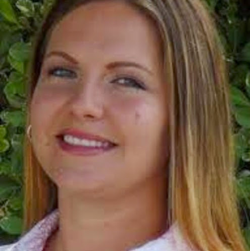 Elisabeth Hoff Photo 3