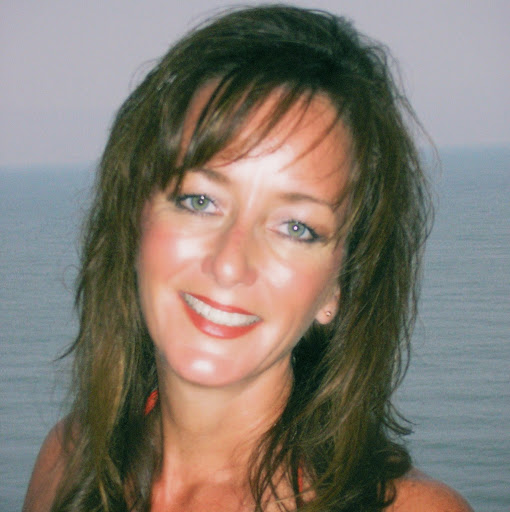 Cynthia Gillespie Photo 22