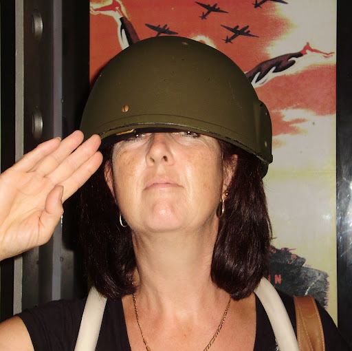 Julie Davey Photo 10