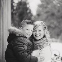Kelly Secord Photo 11