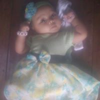 Agnes Flores Photo 33