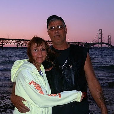 Lisa Betts Photo 39