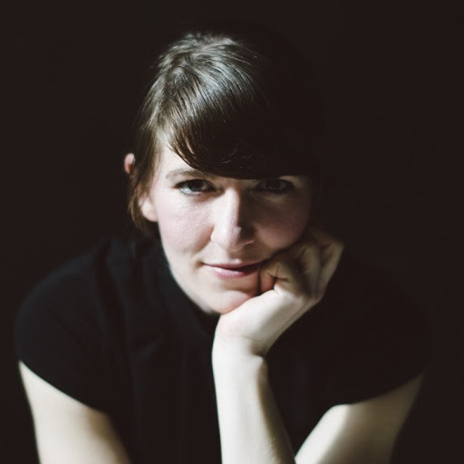 Alexandra Ross Photo 13