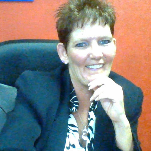 Robyn Mcintyre Photo 8