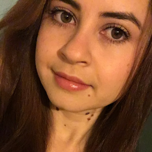 Bianca Garcia Photo 10