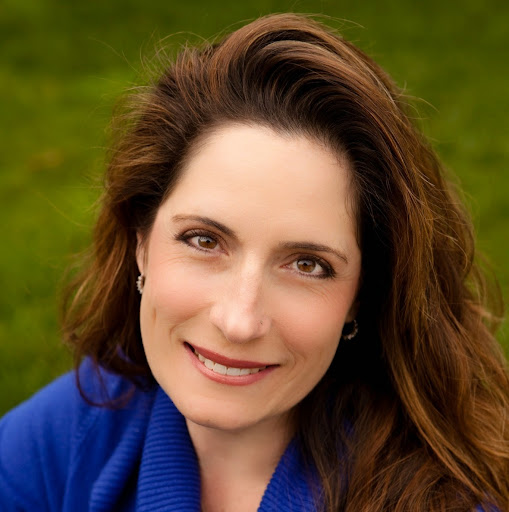 Lori Marshall Photo 30