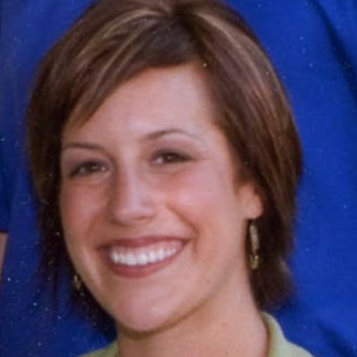 Jennifer May Photo 44