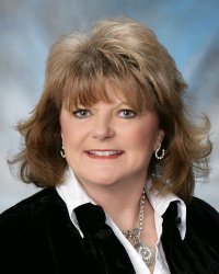 Becky Plummer Photo 25