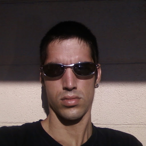 Steven Thompson Photo 32