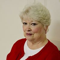 Linda Collier Photo 29