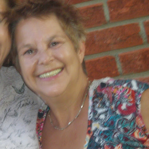 Betty Bacon Photo 16