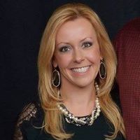 Traci Meyers Photo 8