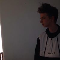 Max Harris Photo 16