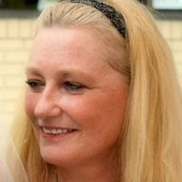 Pamela Meadows Photo 21