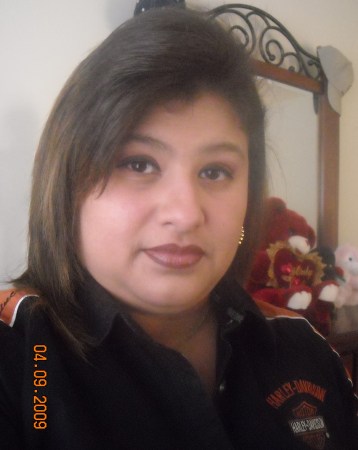 Julie Sanchez Photo 33