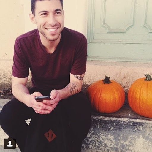 Mauricio Garcia Photo 9