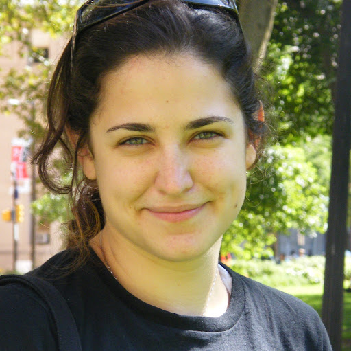Sarah Burns Photo 31