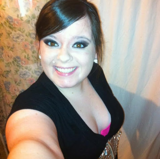 Nicole Viola Photo 13