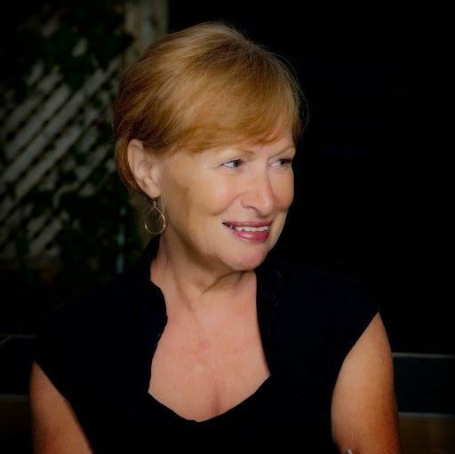 Valerie Kelly Photo 13
