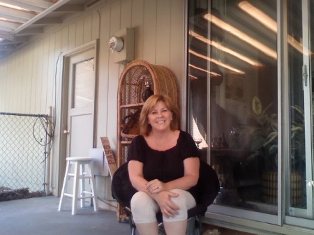 Lora Miller Photo 13