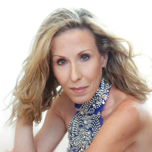 Joan Woods Photo 18