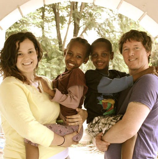 Sarah Simmons Photo 32
