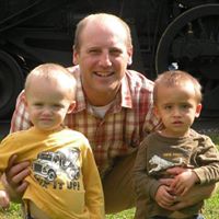 Steve Hollar Photo 5