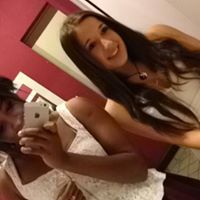 Emily Gomes Photo 17