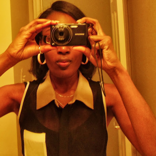 Danielle Floyd Photo 16