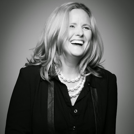 Heidi Davies Photo 29