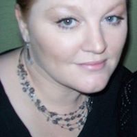 Joanne Lowe Photo 30