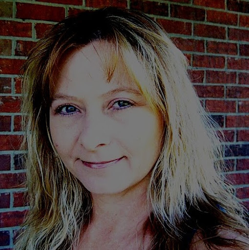 Christy Bradshaw Photo 33