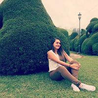 Elizabeth Santamaria Photo 10