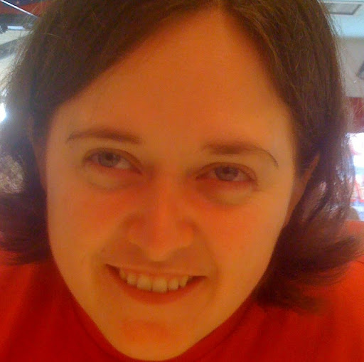 Caroline Simpson Photo 7