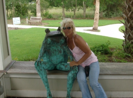 Lori Greene Photo 14