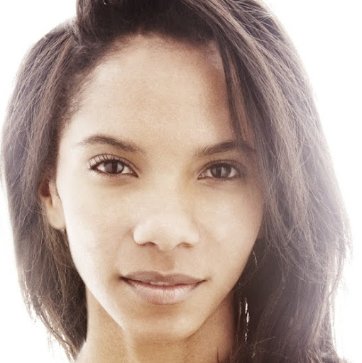 Julia Pitts Photo 13