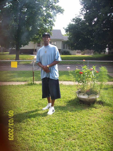 Raymond Clay Photo 10
