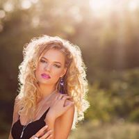Kaitlyn Curtis Photo 13