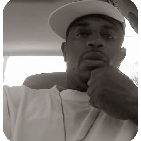 Andre Howell Photo 16