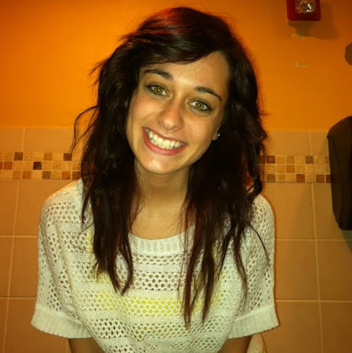 Kayla Leonard Photo 29