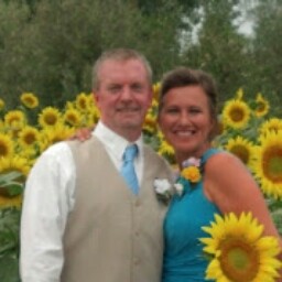 Lisa Tomlin Photo 29