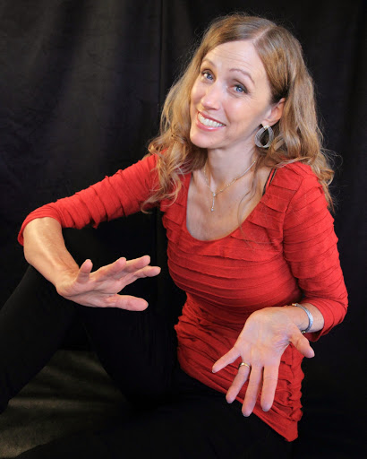Julie Martin Photo 22