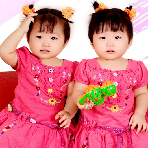 Khiet Nguyen Photo 13