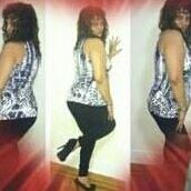 Elizabeth Montanez Photo 9